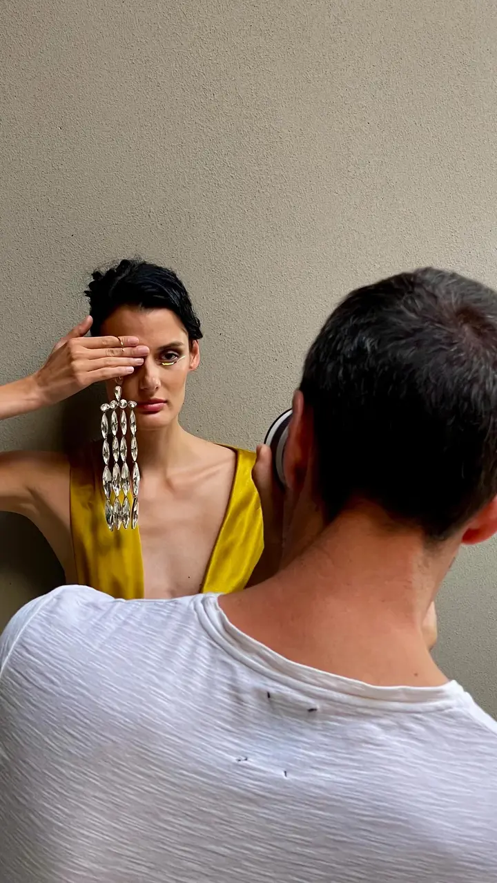 HAUTE COUTURE. INSPIRATION ARCHITECTURALE - TEASER 2/3. Saisir, l’espace d’un instant, un moment volé une étape de…